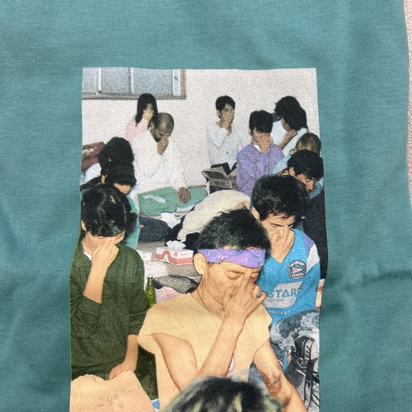 Sci-Fi Fantasy ‘Silence’ Graphic Tee - Picture 2 of 7
